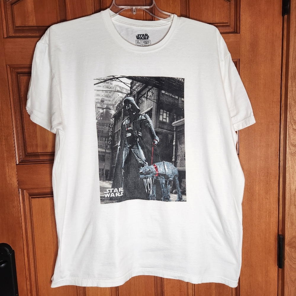 Star Wars Fifth Sun White Graphic T-Shirt Darth Vadar Walking Pet AT-AT Size XXL